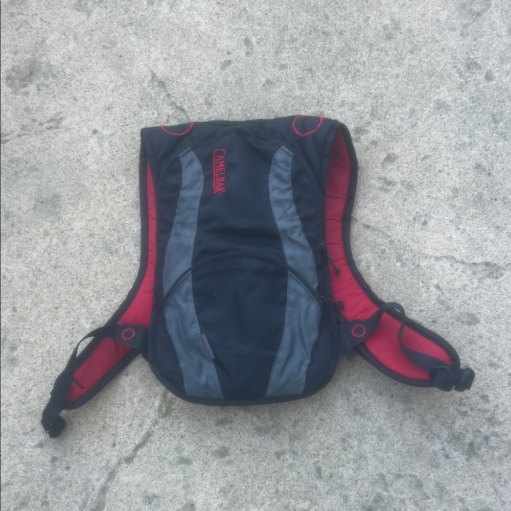 CamelBak Zoid Anti-Freeze Technolgy Snow Hydration Backpack Black/Red/Grey